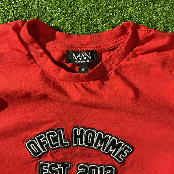 BoohooMan Basketball Embroidered Red Graphic Tee - Picture 6 of 9